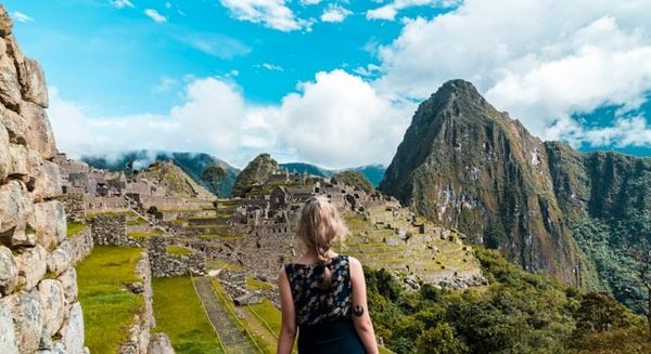 Comment planifier une randonnée le long du sentier de l'Inca jusqu'au Machu Picchu?